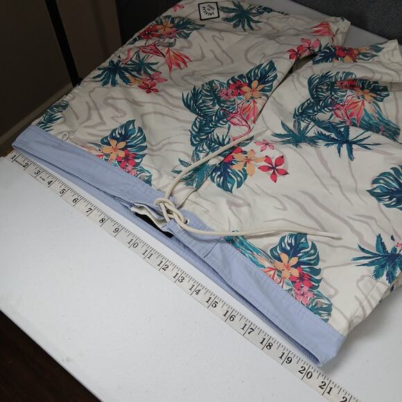 American Eagle Swim Trunks Men XLarge Tropical Beach Vacation Resort Coastal - Picture 10 of 14